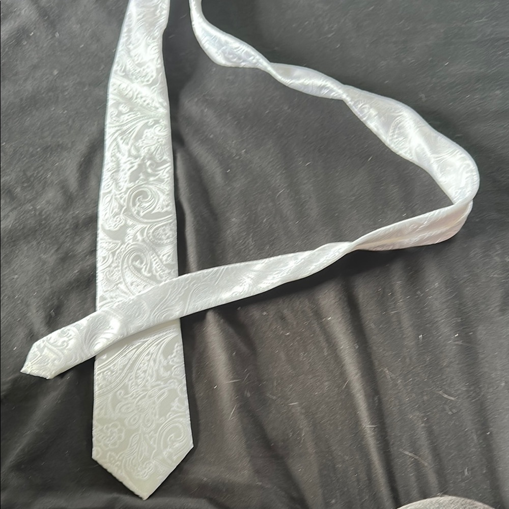 J.Ferrar White Paisley Tie